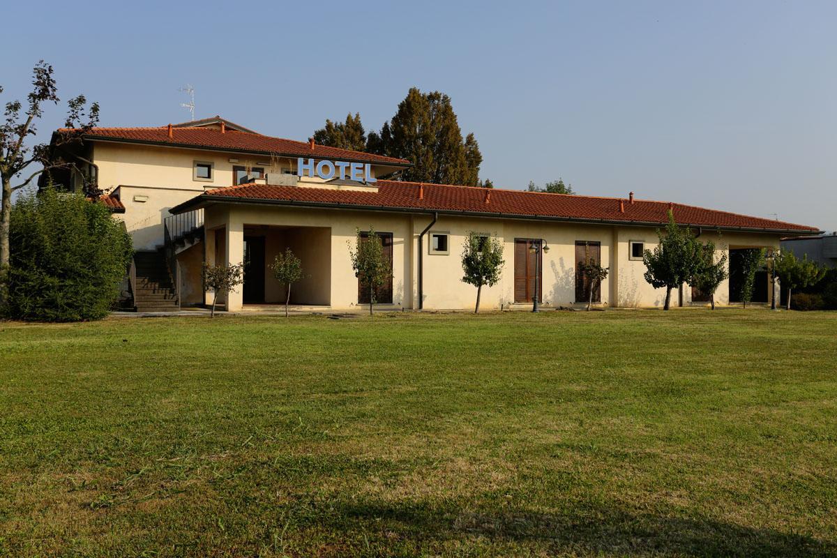 Hotel Franciacorta Paderno Franciacorta Exteriör bild