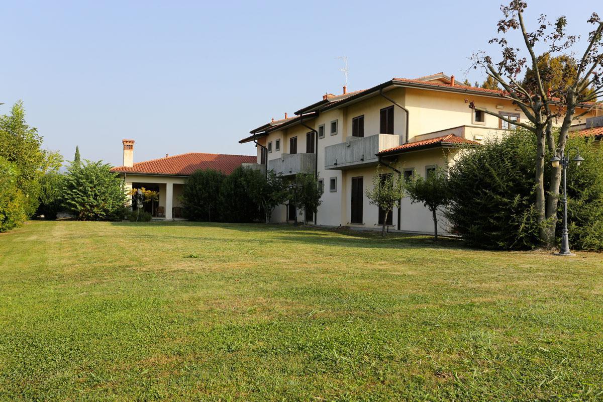 Hotel Franciacorta Paderno Franciacorta Exteriör bild
