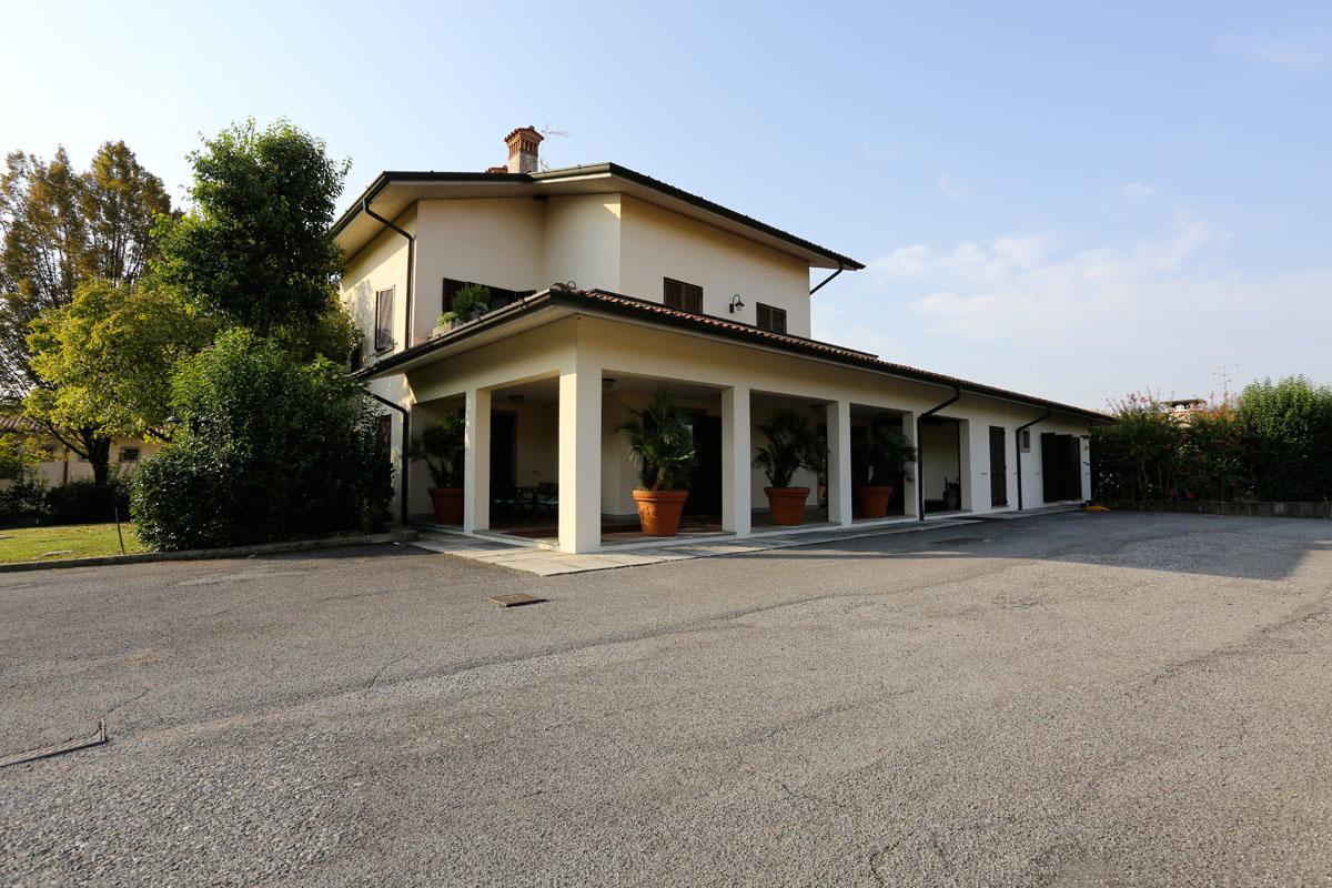 Hotel Franciacorta Paderno Franciacorta Exteriör bild